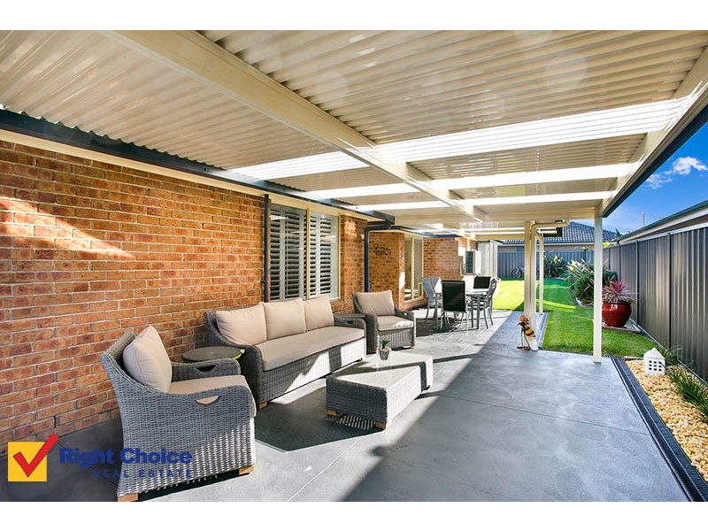 8 Athanlin Place, Haywards Bay NSW 2530