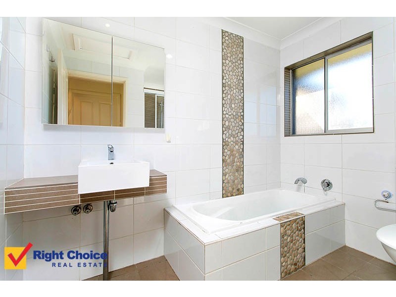 33 Acacia Avenue, Albion Park Rail NSW 2527