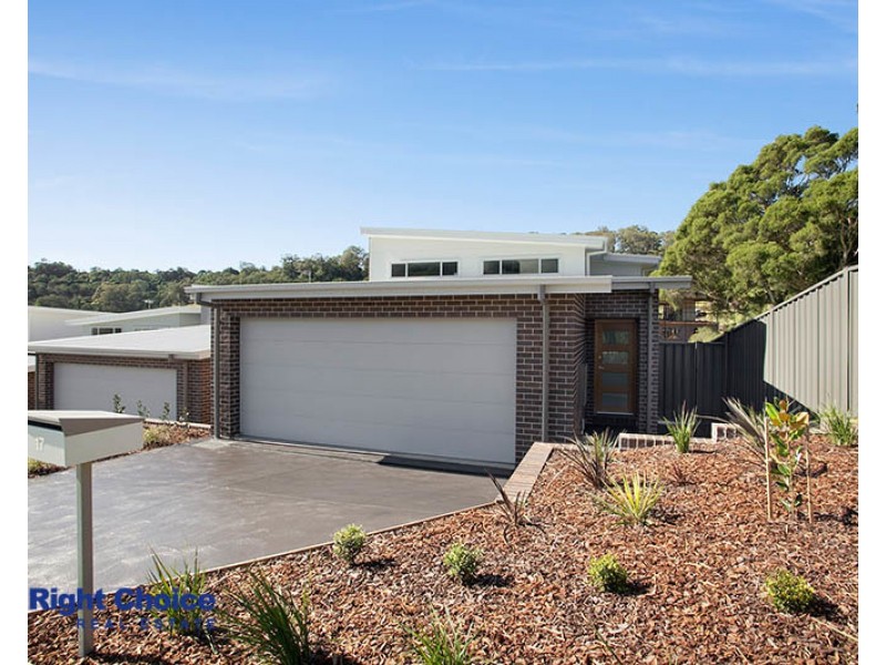 17 Headwater Place, Albion Park NSW 2527