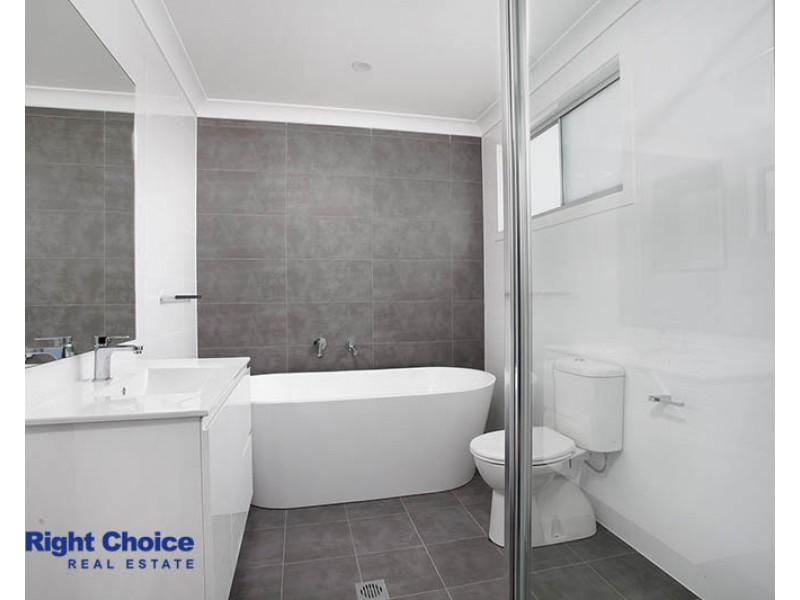 17 Headwater Place, Albion Park NSW 2527