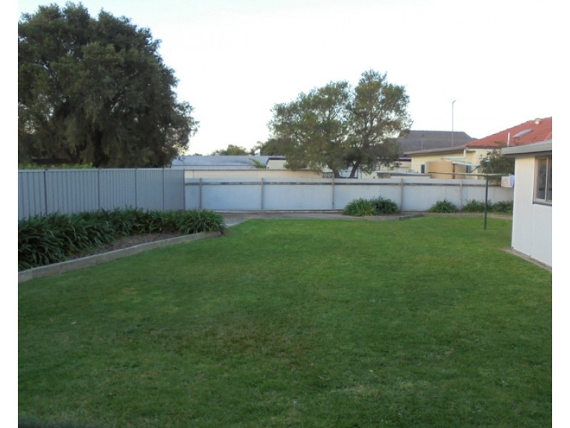 17 Buroo Street, Albion Park Rail NSW 2527