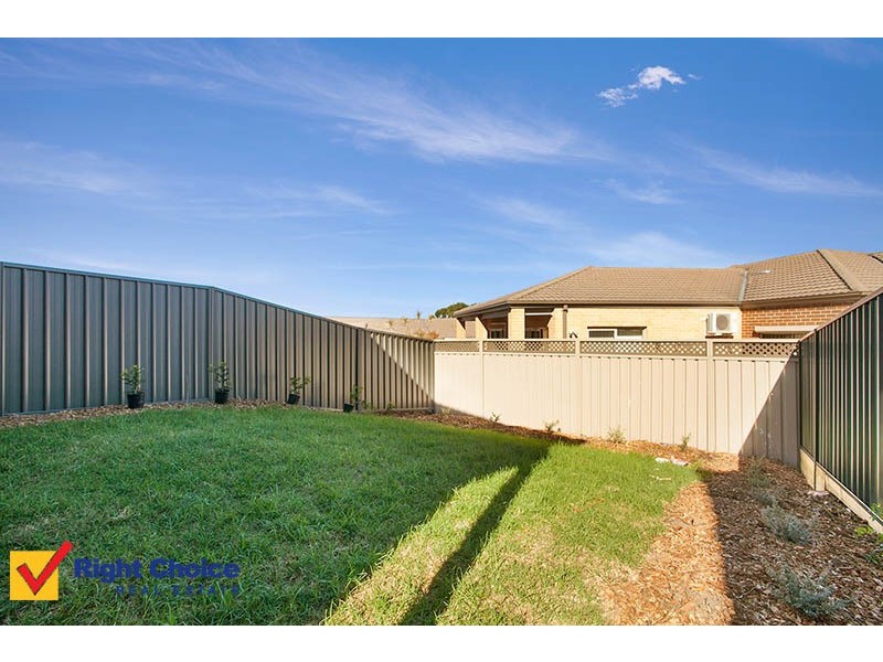 8a Brooks Terrace, Kanahooka NSW 2530