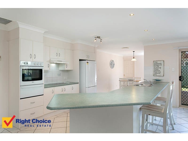 8 Helena Place, Albion Park NSW 2527