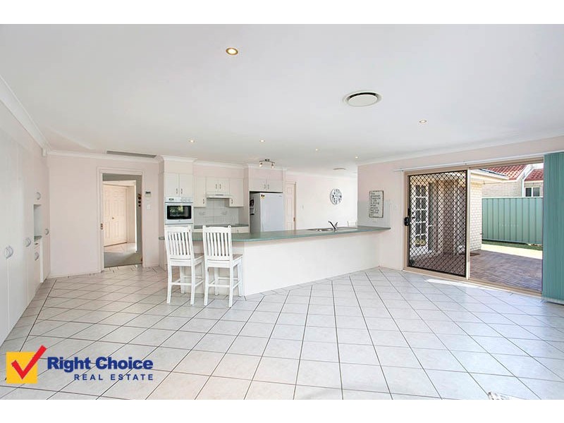 8 Helena Place, Albion Park NSW 2527