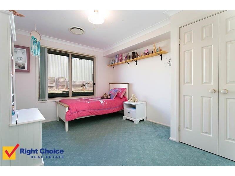 8 Helena Place, Albion Park NSW 2527