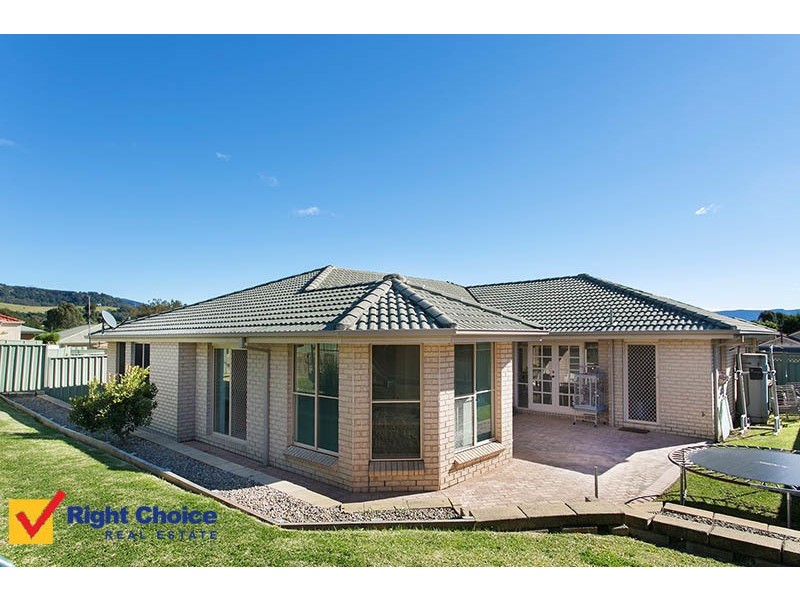 8 Helena Place, Albion Park NSW 2527
