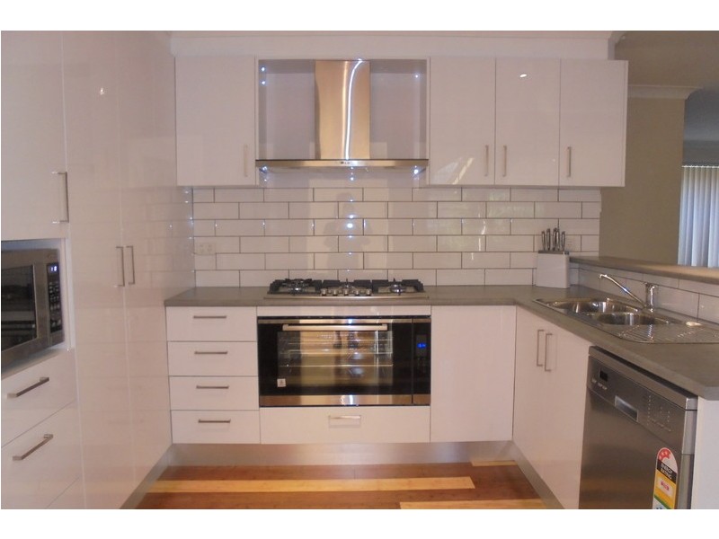 3 Barcoo Circuit, Albion Park NSW 2527