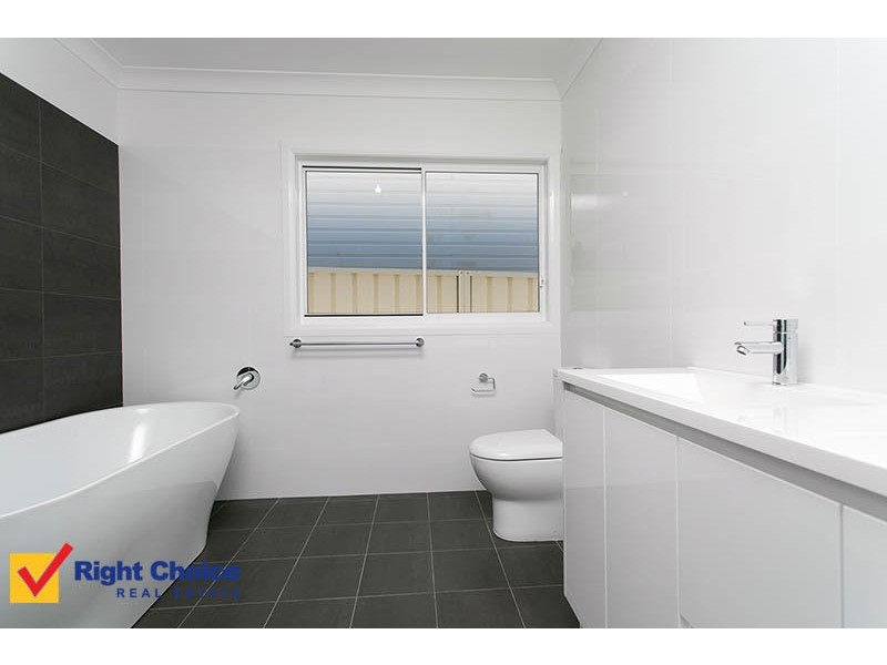 2/39 Addison Avenue, Lake Illawarra NSW 2528