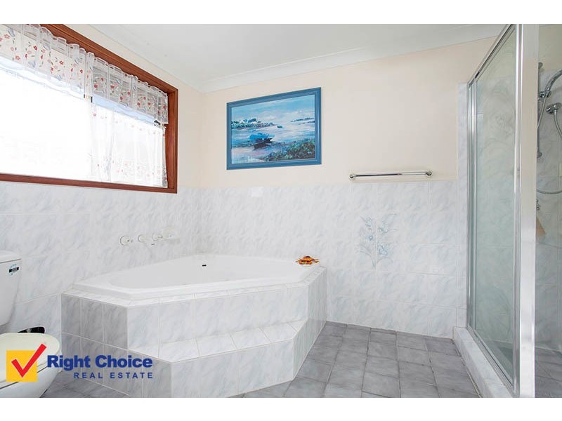 4 Juniper Place, Farmborough Heights NSW 2526