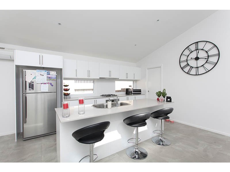 78 Esperance Drive, Albion Park NSW 2527