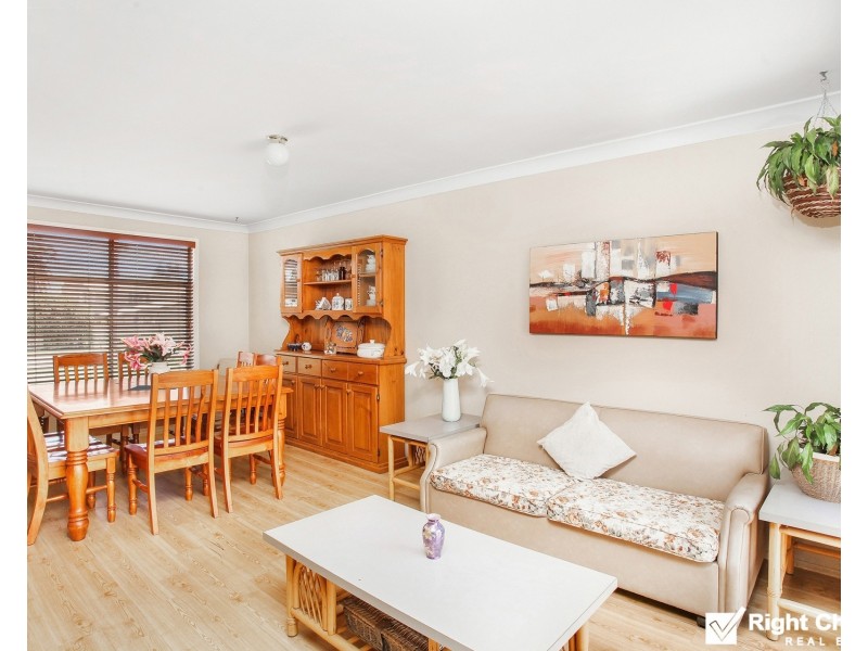 16 The Esplanade, Oak Flats NSW 2529