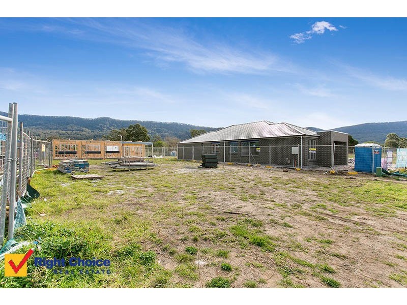 5 Omaroo Place, Horsley NSW 2530