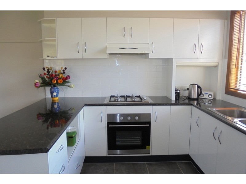 32 The Expressway, Albion Park NSW 2527