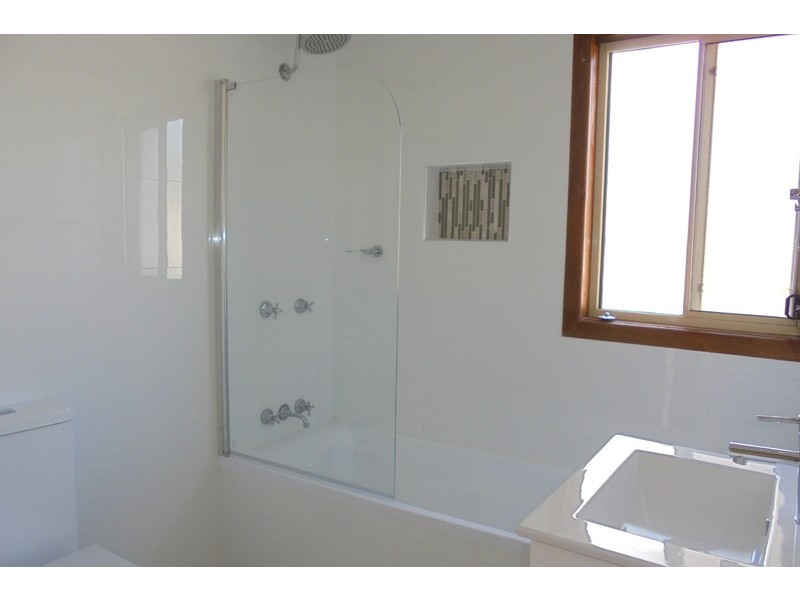 32 The Expressway, Albion Park NSW 2527