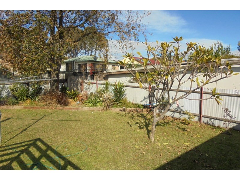32 The Expressway, Albion Park NSW 2527