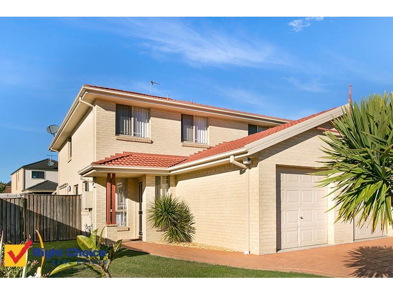 1/4 Burdekin Drive, Albion Park NSW 2527