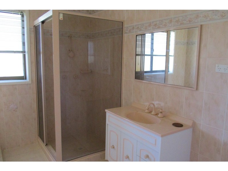 22 The Esplanade, Oak Flats NSW 2529