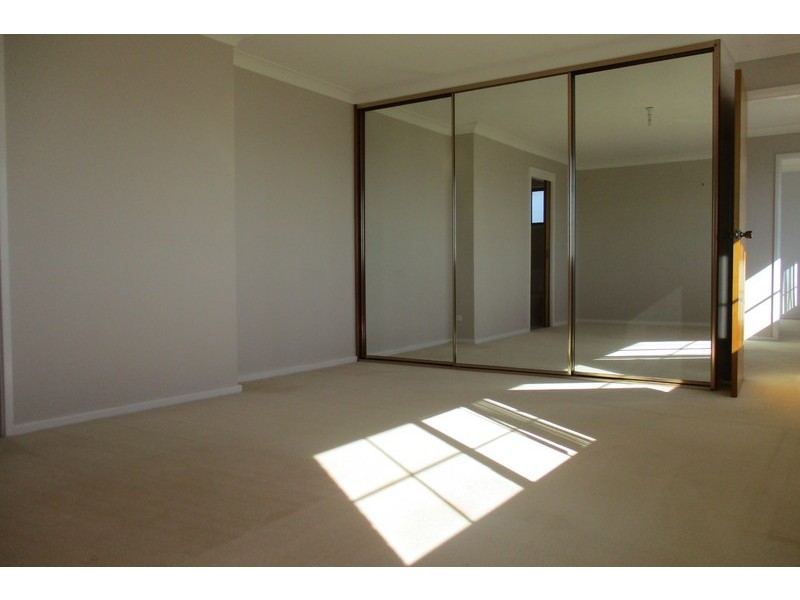 22 The Esplanade, Oak Flats NSW 2529