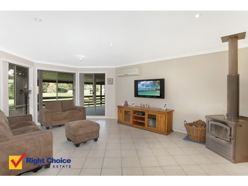 14 Avon Close, Albion Park NSW 2527