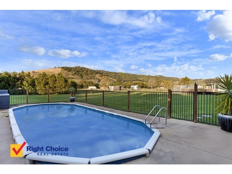14 Avon Close, Albion Park NSW 2527