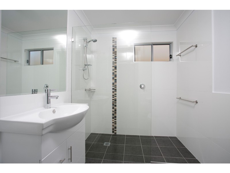 1/208-210 Tongarra Road, Albion Park NSW 2527