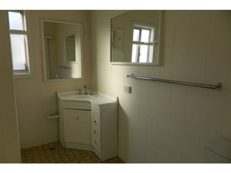 1/90 Ocean Street, Windang NSW 2528