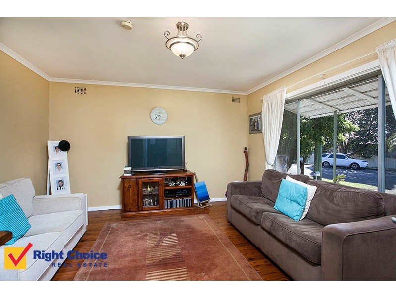 15 Calderwood Road, Albion Park NSW 2527