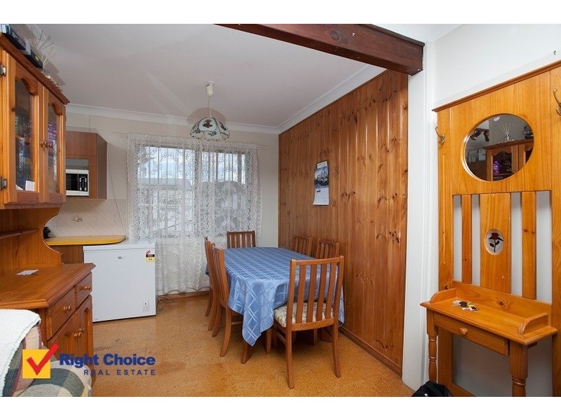 4 Elouera Street, Lake Illawarra NSW 2528