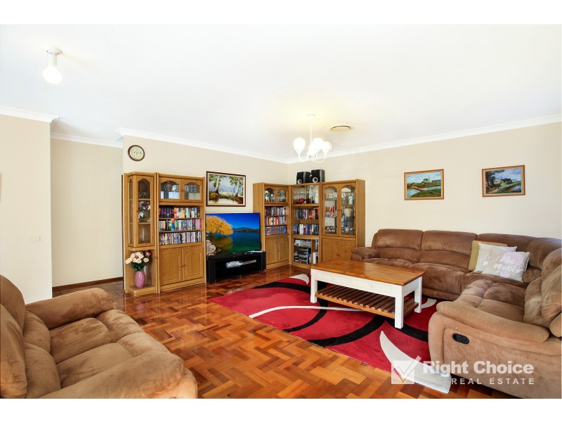 16 Allinga Drive, Oak Flats NSW 2529