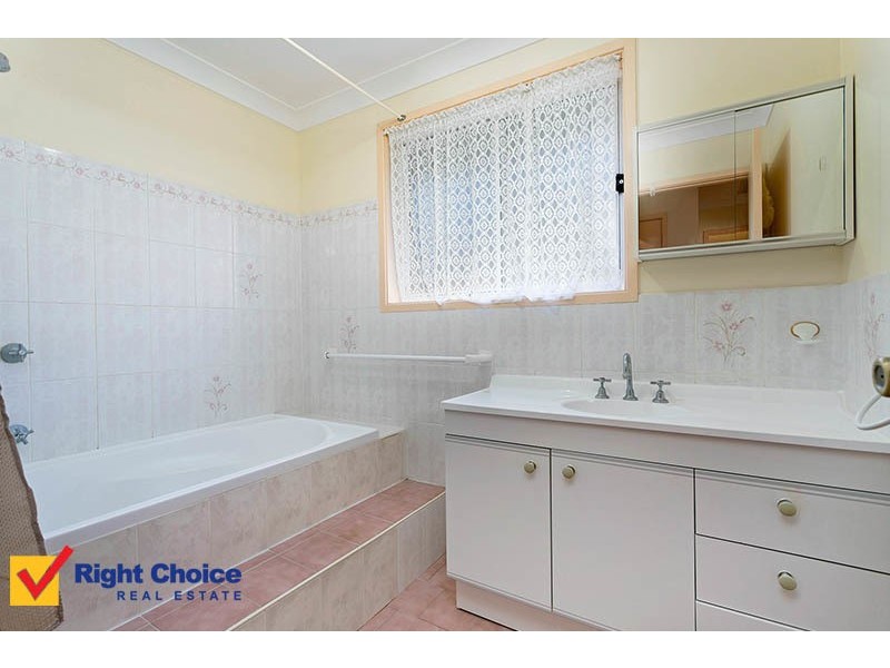 2/50 Bateman Avenue, Albion Park Rail NSW 2527