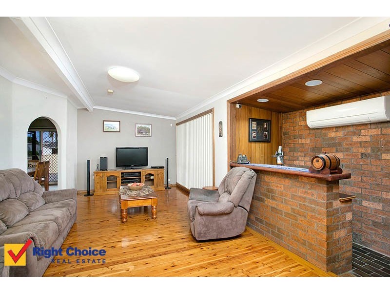 7 Gordon Avenue, Oak Flats NSW 2529