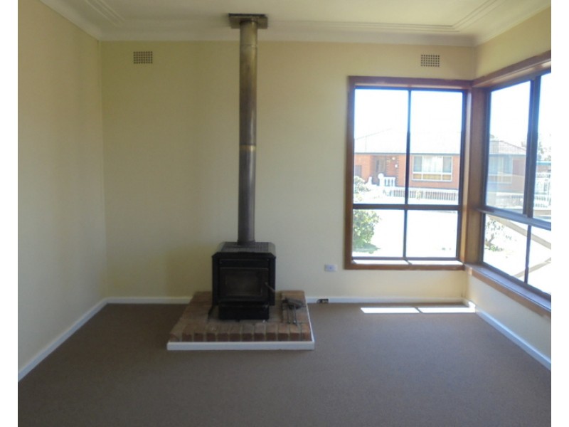 27 Stephanie Avenue, Warilla NSW 2528