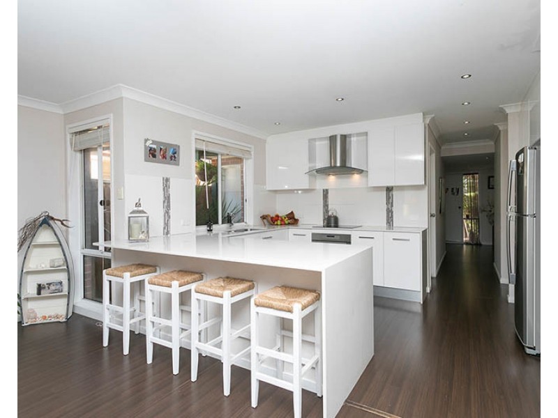 5 Kianga Close, Flinders NSW 2529