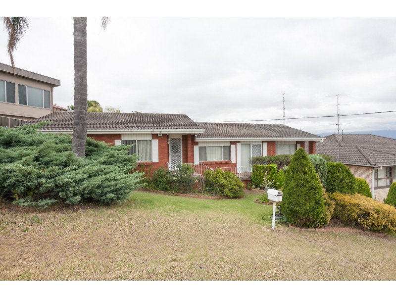 1 Strickland Avenue, Mount Warrigal NSW 2528