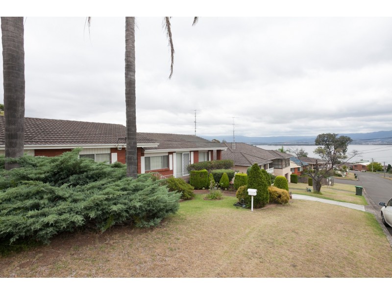 1 Strickland Avenue, Mount Warrigal NSW 2528