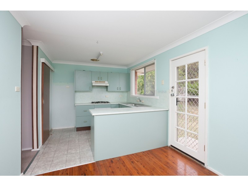 1 Strickland Avenue, Mount Warrigal NSW 2528