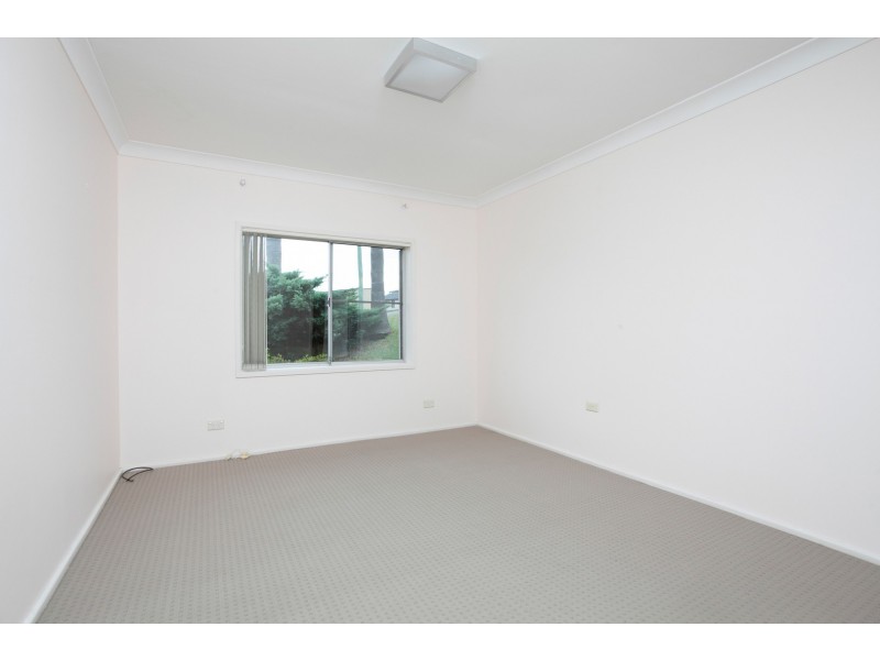 1 Strickland Avenue, Mount Warrigal NSW 2528