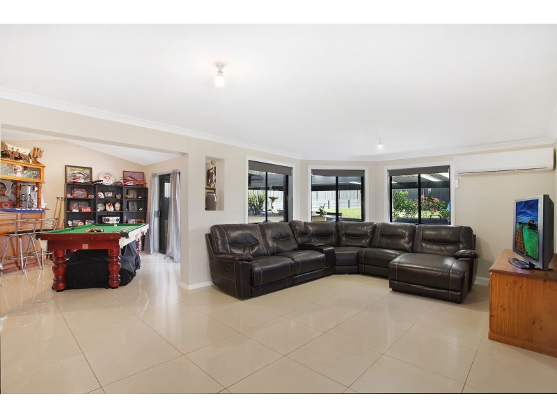 7 Elizabeth Circuit, Flinders NSW 2529