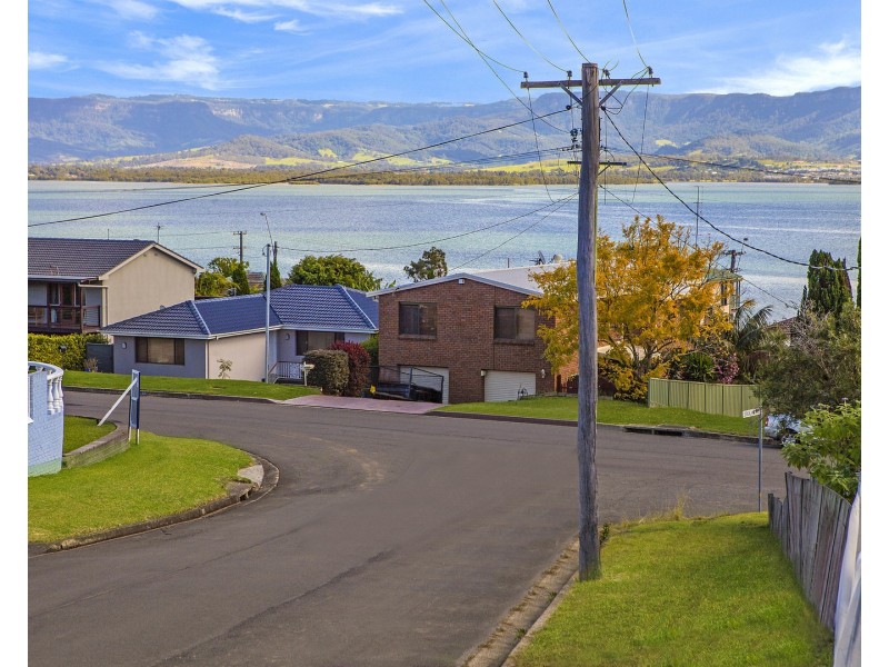 10 Strickland Avenue, Mount Warrigal NSW 2528