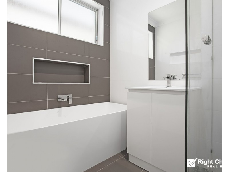 31 Henricks Parade, Mount Warrigal NSW 2528