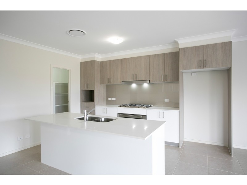 27b Wollingurry Street, Haywards Bay NSW 2530