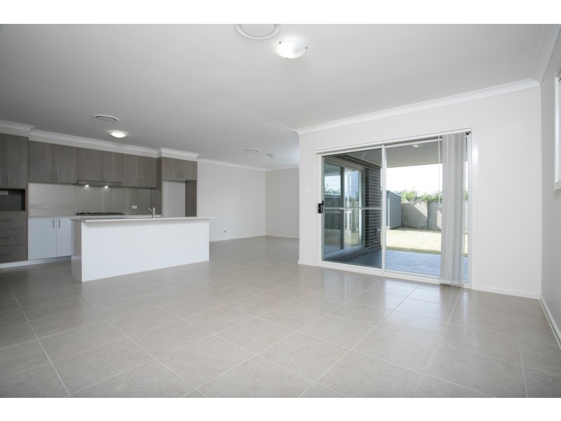 27b Wollingurry Street, Haywards Bay NSW 2530