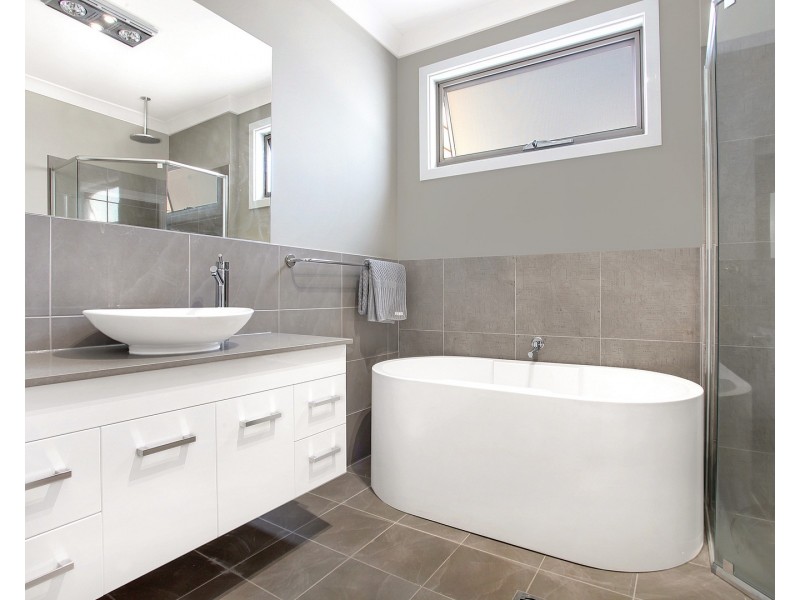 13 Pambula Street, Tullimbar NSW 2527