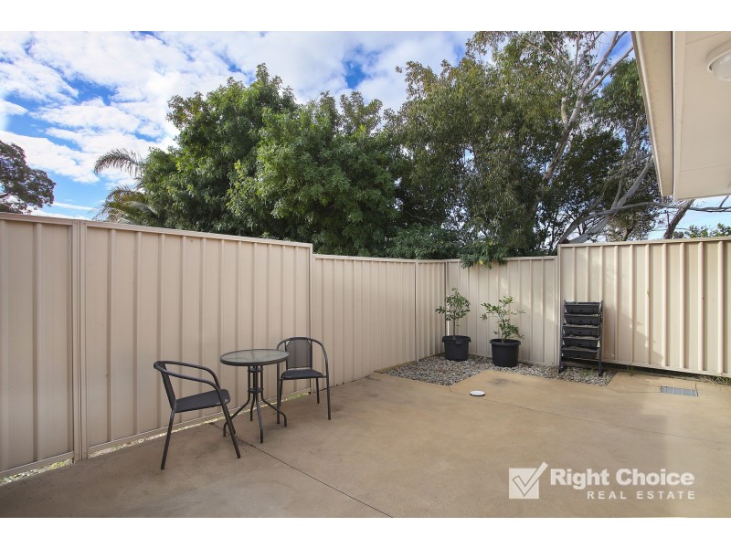 2/26 Wentworth Street, Oak Flats NSW 2529