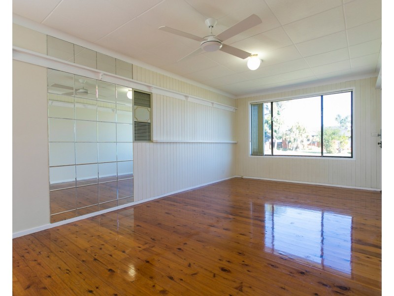 61 Poplar Avenue, Albion Park Rail NSW 2527