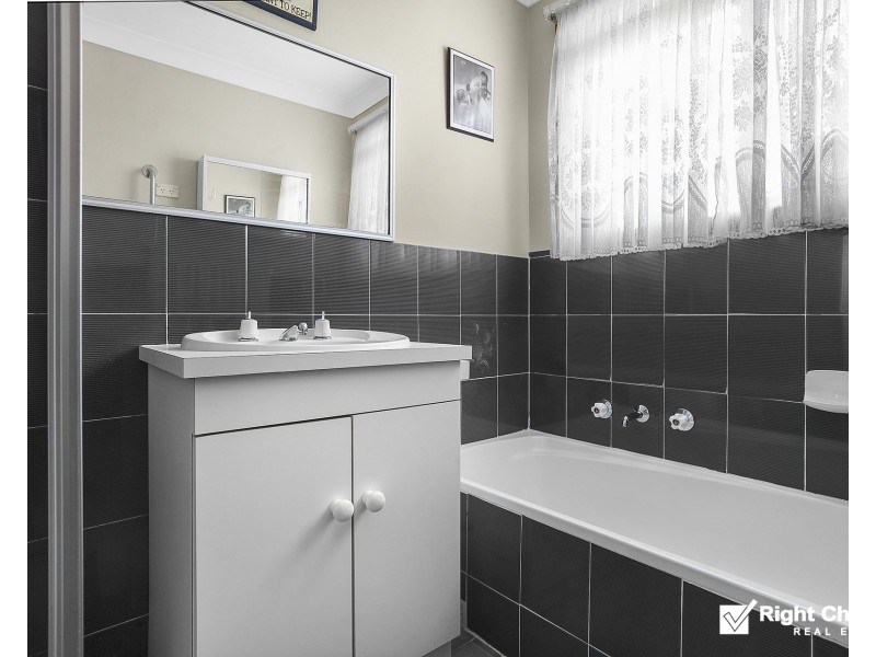 8/5 Madden Street, Oak Flats NSW 2529