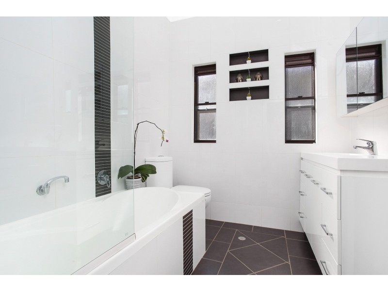 6 Quarry Street, Port Kembla NSW 2505