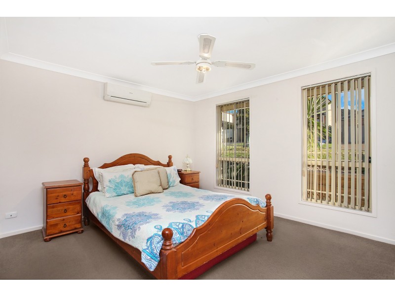 31 Esperance Drive, Albion Park NSW 2527