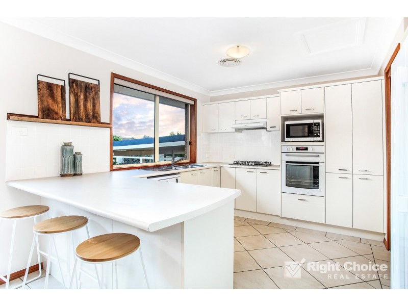 14 Campaspe Circuit, Albion Park NSW 2527