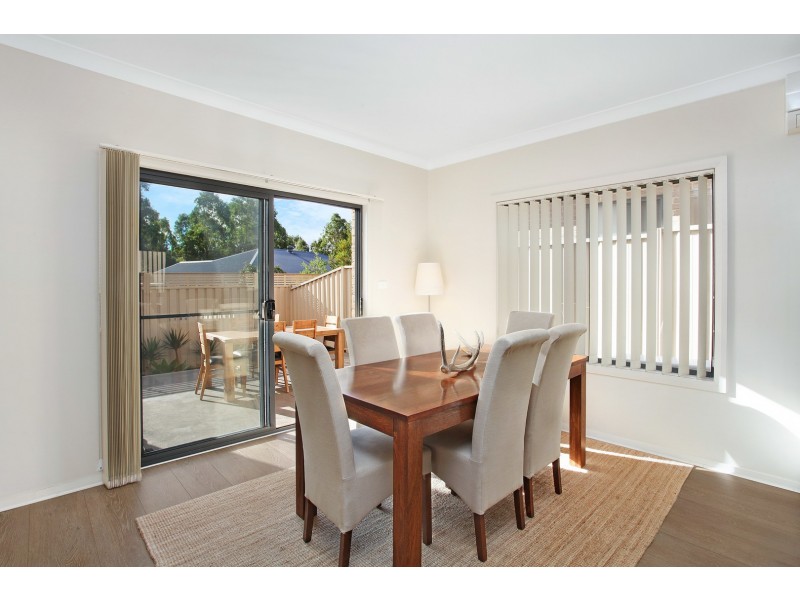 2/121 Daintree Drive, Albion Park NSW 2527